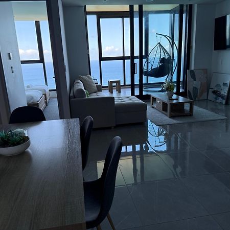 Surfers Paradise New Beachfront Apartments Gold Coast Exterior foto