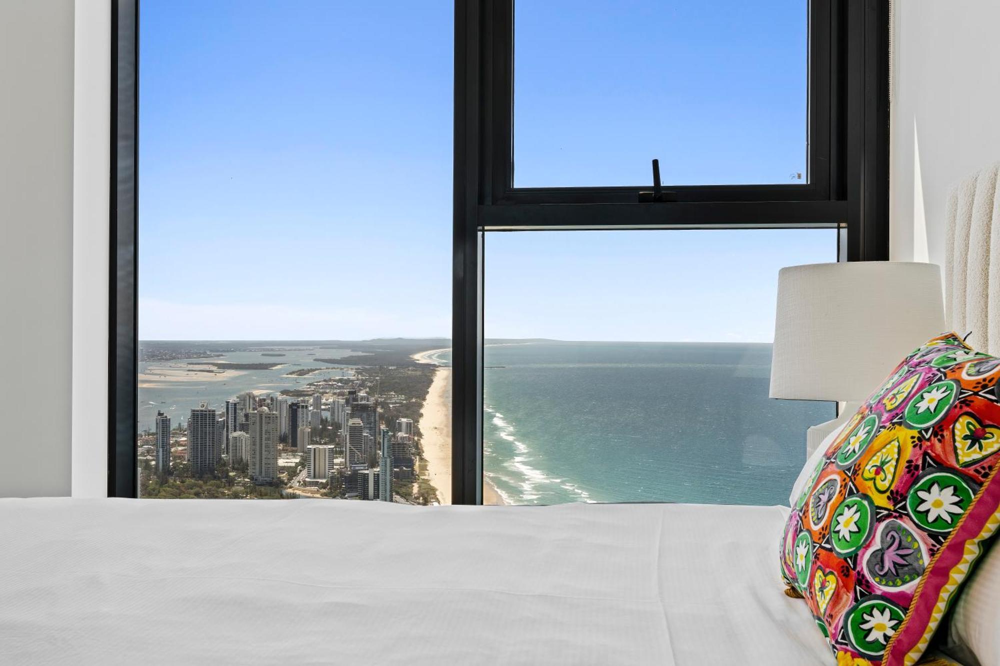 Surfers Paradise New Beachfront Apartments Gold Coast Exterior foto
