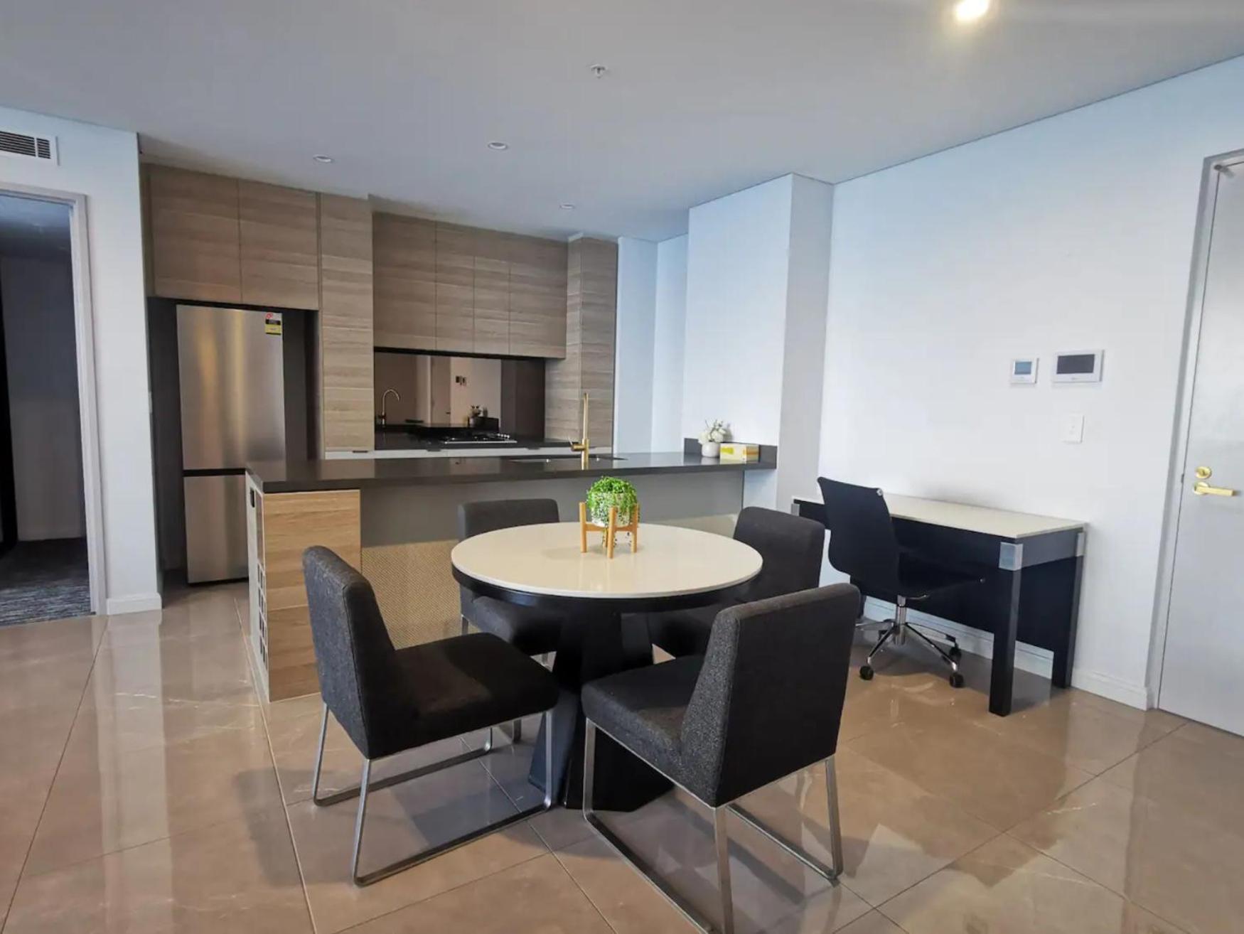 Surfers Paradise New Beachfront Apartments Gold Coast Exterior foto