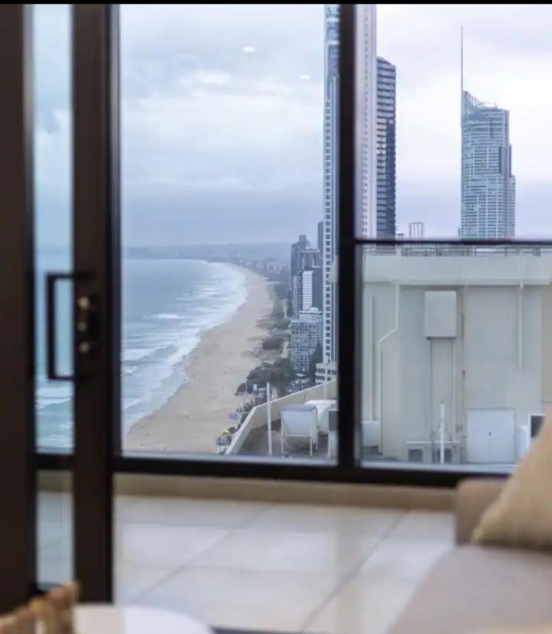 Surfers Paradise New Beachfront Apartments Gold Coast Exterior foto