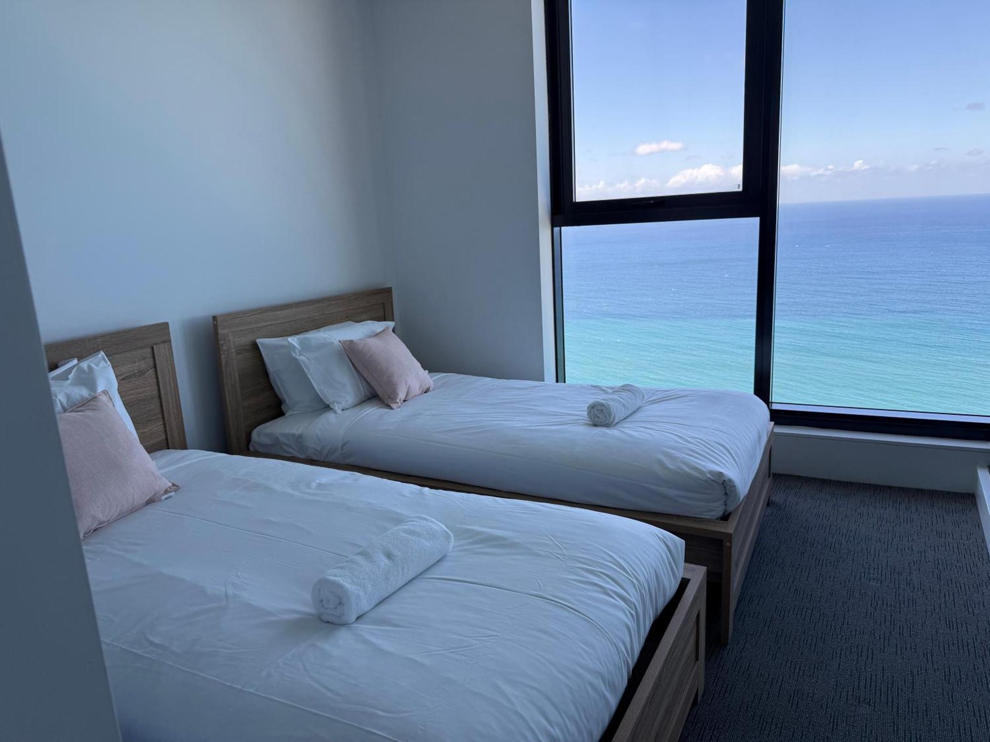 Surfers Paradise New Beachfront Apartments Gold Coast Exterior foto